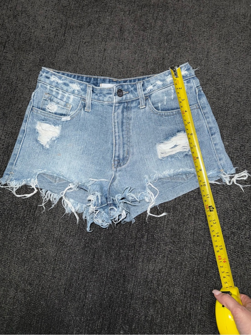 Klique B Distressed Cutoff Denim Shorts Size 27 High Rise Light Wash Jorts - Picture 4 of 12